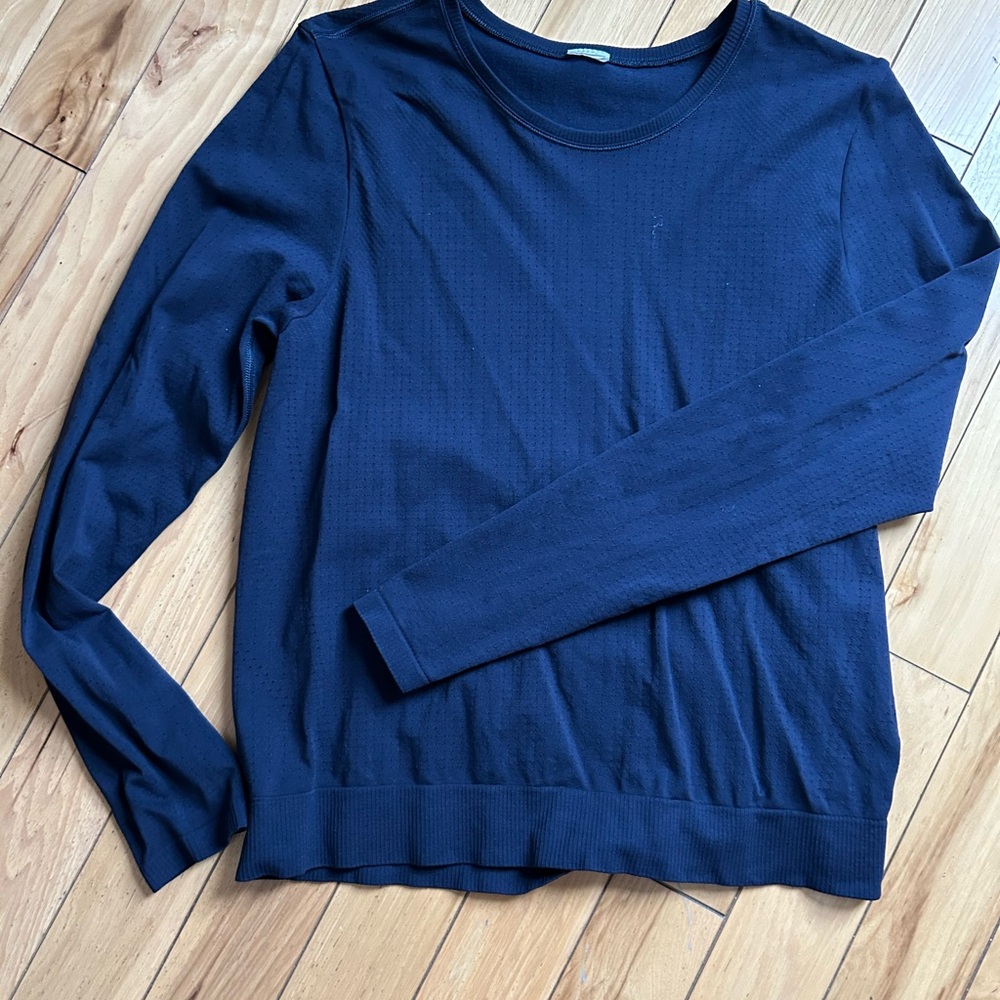 Athleta Navy Blue Long Sleeve Top
